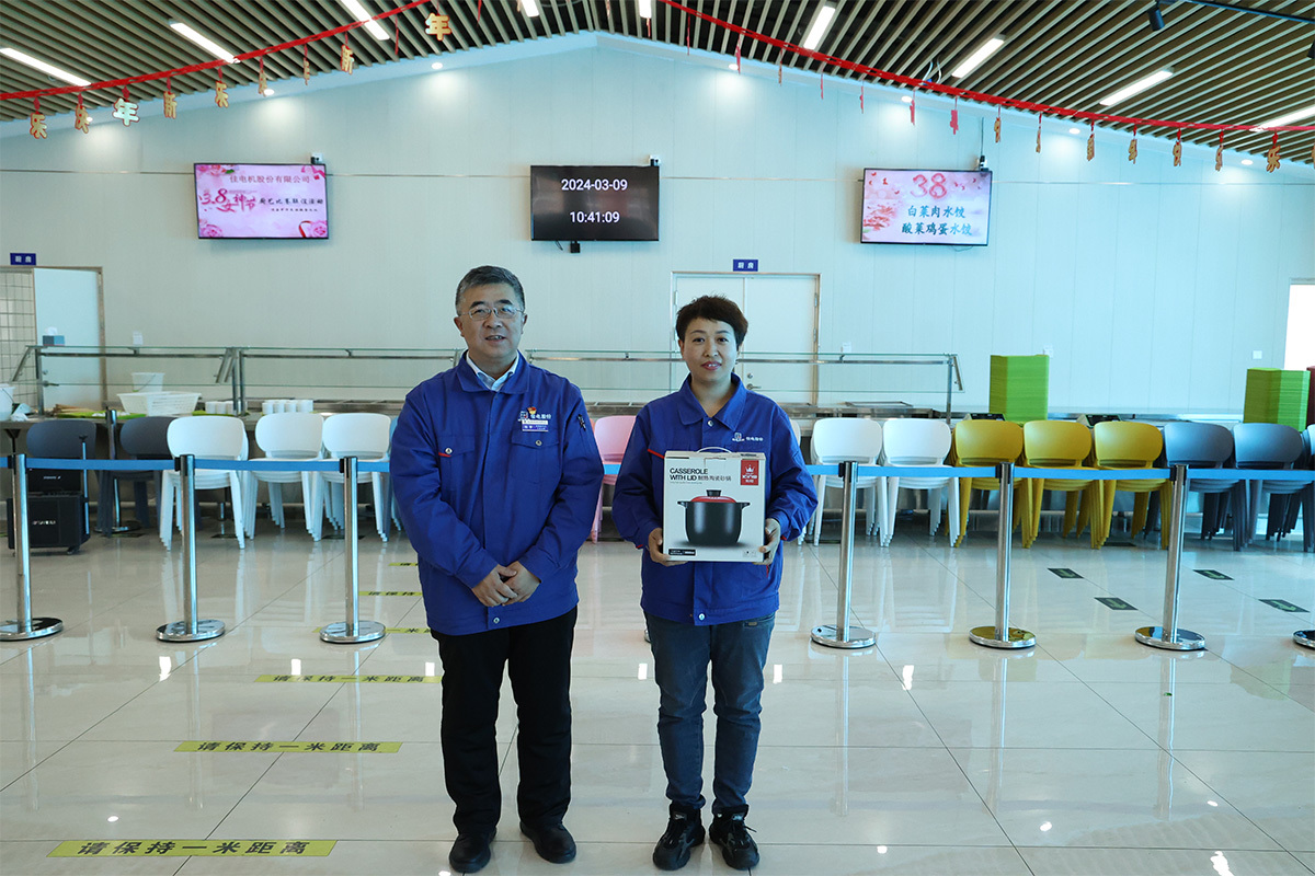 DAC84F2781F6BD046D292ADD195_42D9A99E_5C80A.jpg?e=